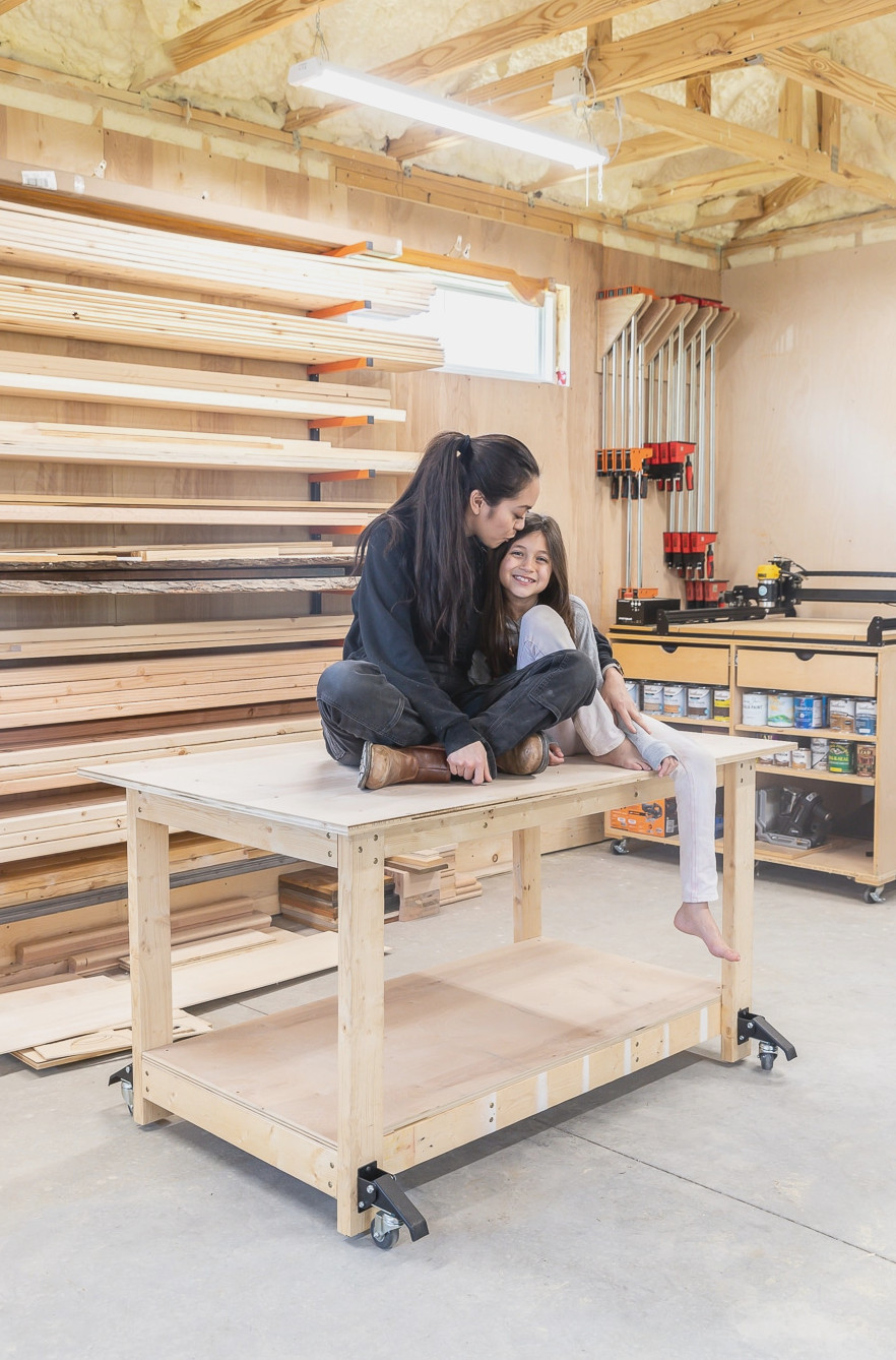 How to build a simple workbench from scrap wood