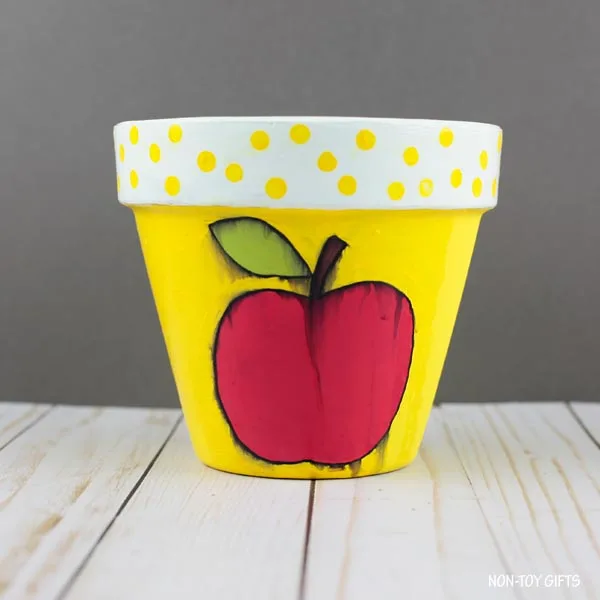 apple flowerpot