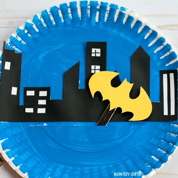 Paper plate Batman craft fro kids who are into superheroes.