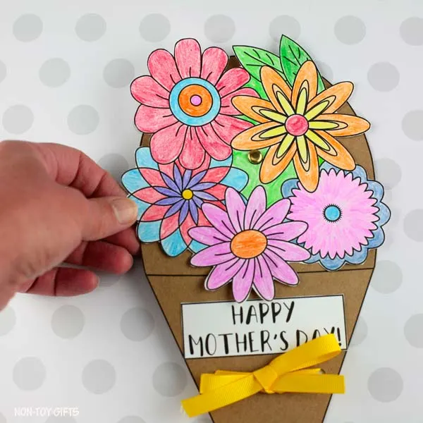 Paper Mother's Day flower bouquet spinner project for children