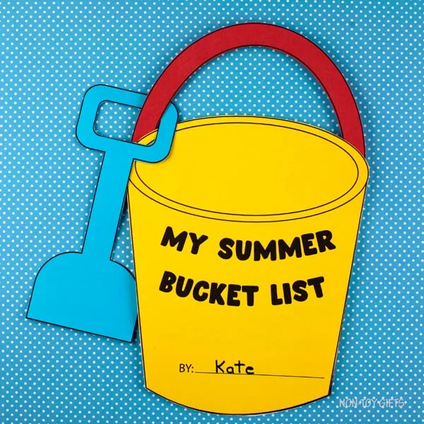 Simple summer bucket list project for preschoolers and older children 