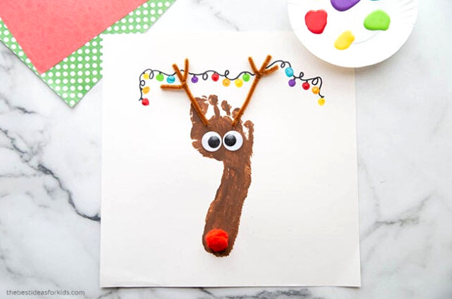 How to Make a Reindeer Footprint