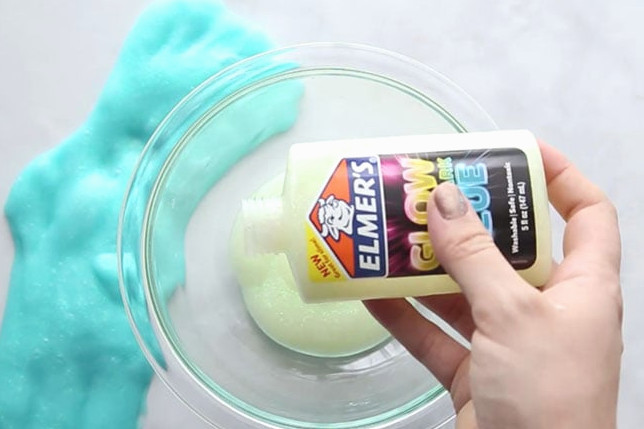 Natural Glow in the Dark Glue Slime