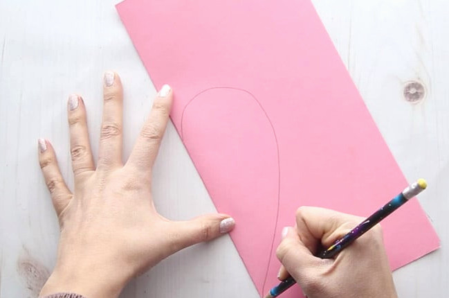 Sketch a Heart on Pink Paper