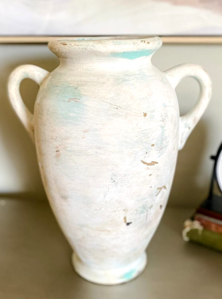 white vessel vase