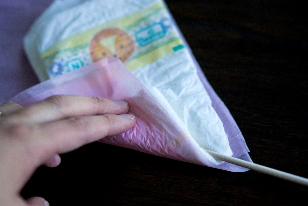 How to create a diaper bouquet 4