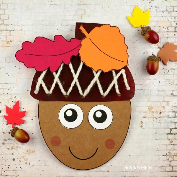 acorn craft made with a paper plate