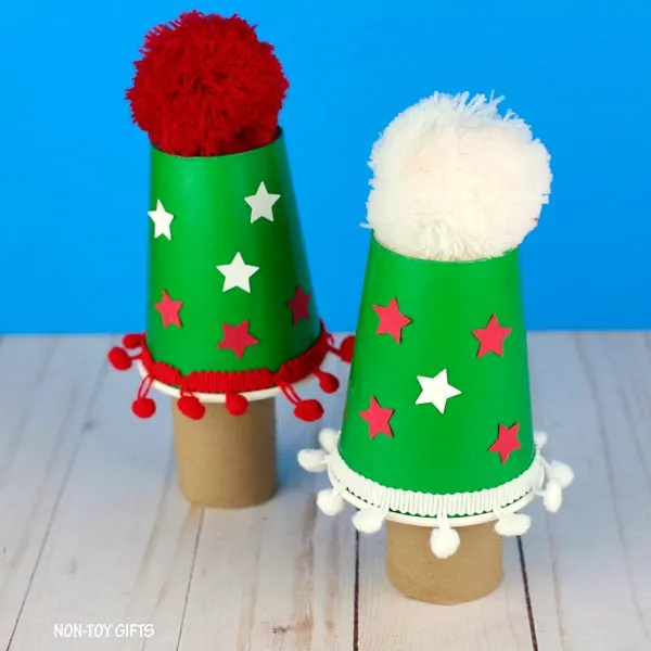 simple paper cup Christmas tree project for preschoolers and older children