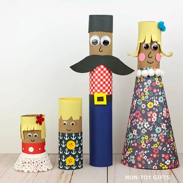 paper roll family project for children: mother, father, sister and brother