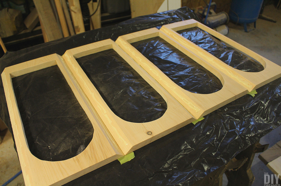Glue applied to every edge.