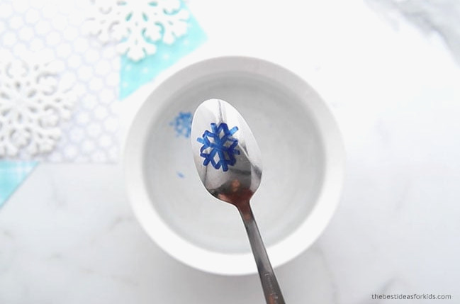 Draw Snowflakes on Spoon