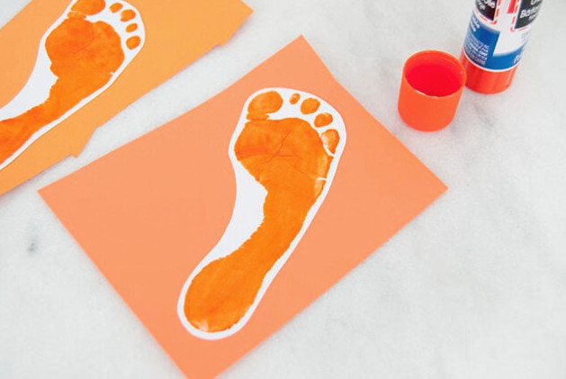 Gluing orange footprint in place
