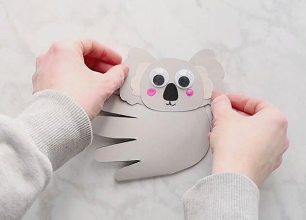 Attaching head to koala body