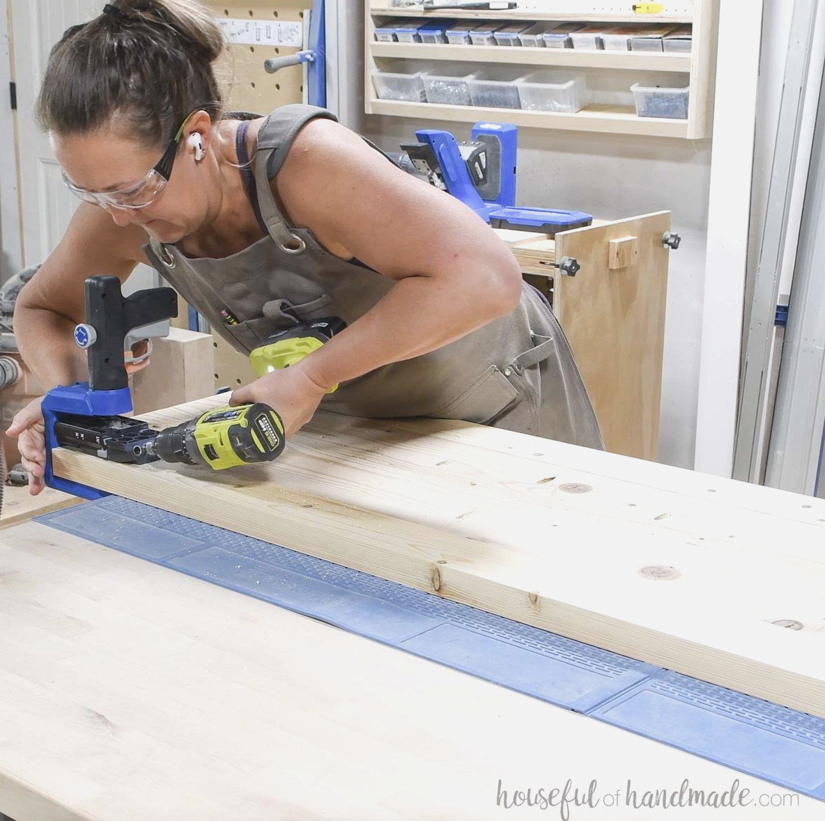 Making pocket holes at the end of the assembled coffee table top. 