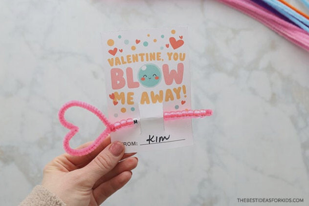 Attach Bubble Wand to Valentine