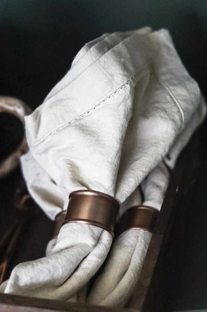 napkins in copper rings