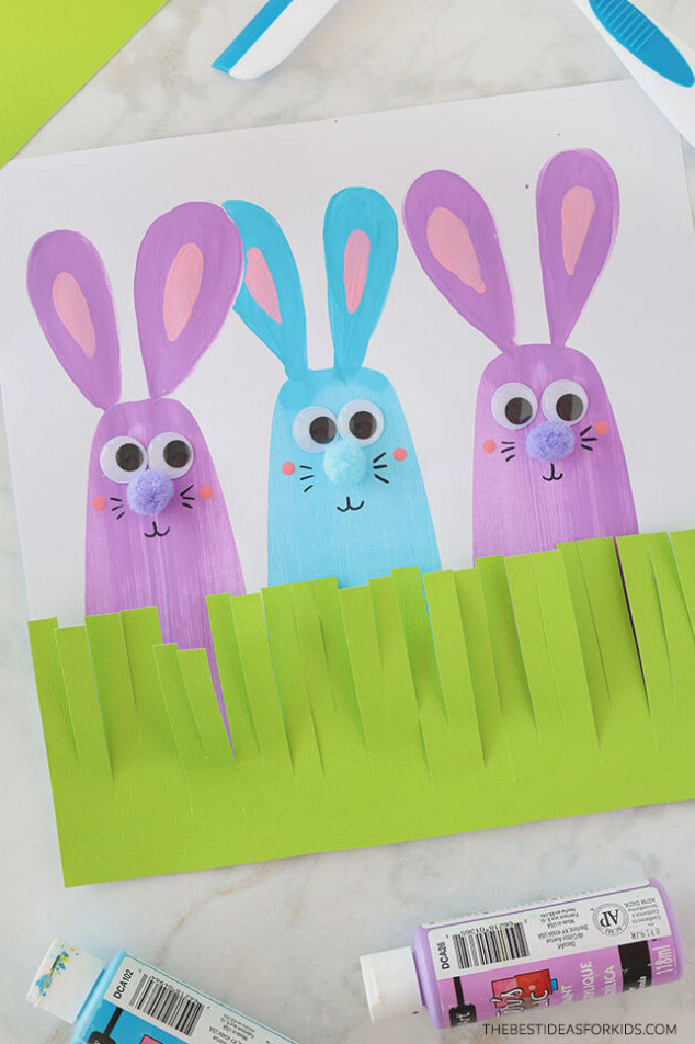 Easter Bunny Craft Painted with a Squeegee