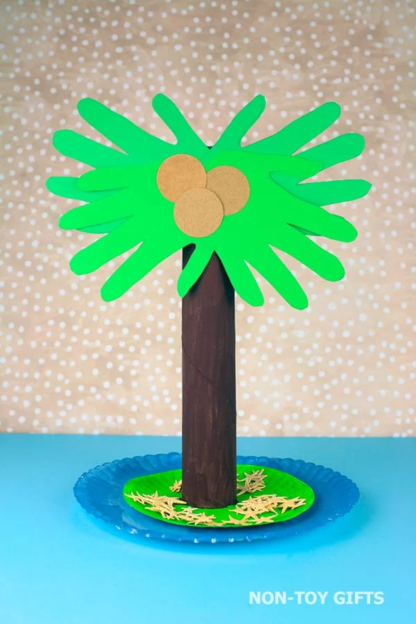 Easy summer handprint palm tree craft idea