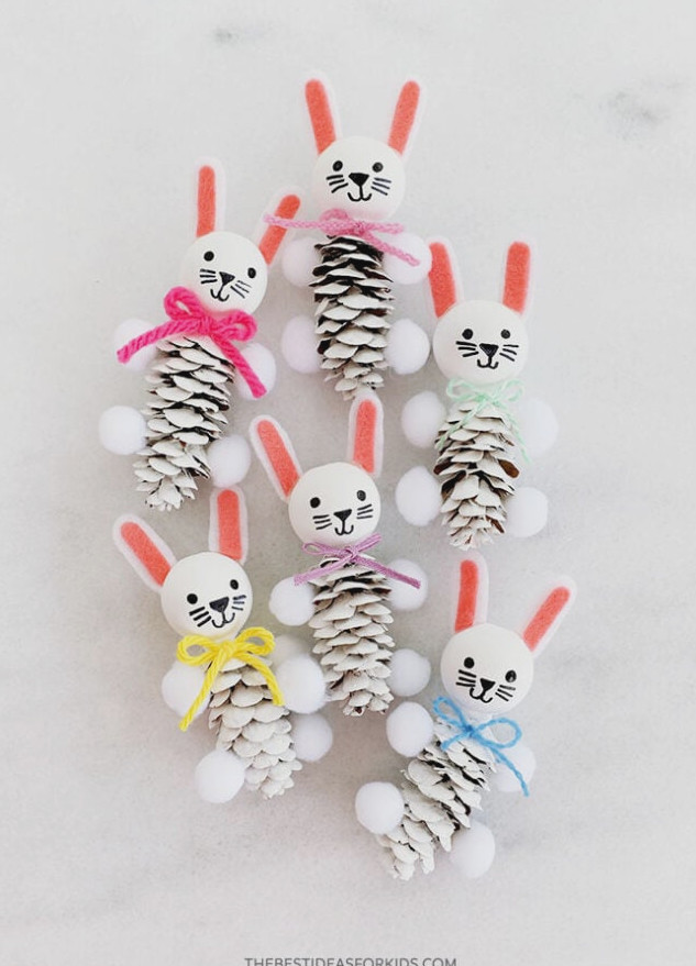 How to Make Pine Cone Easter Bunnies