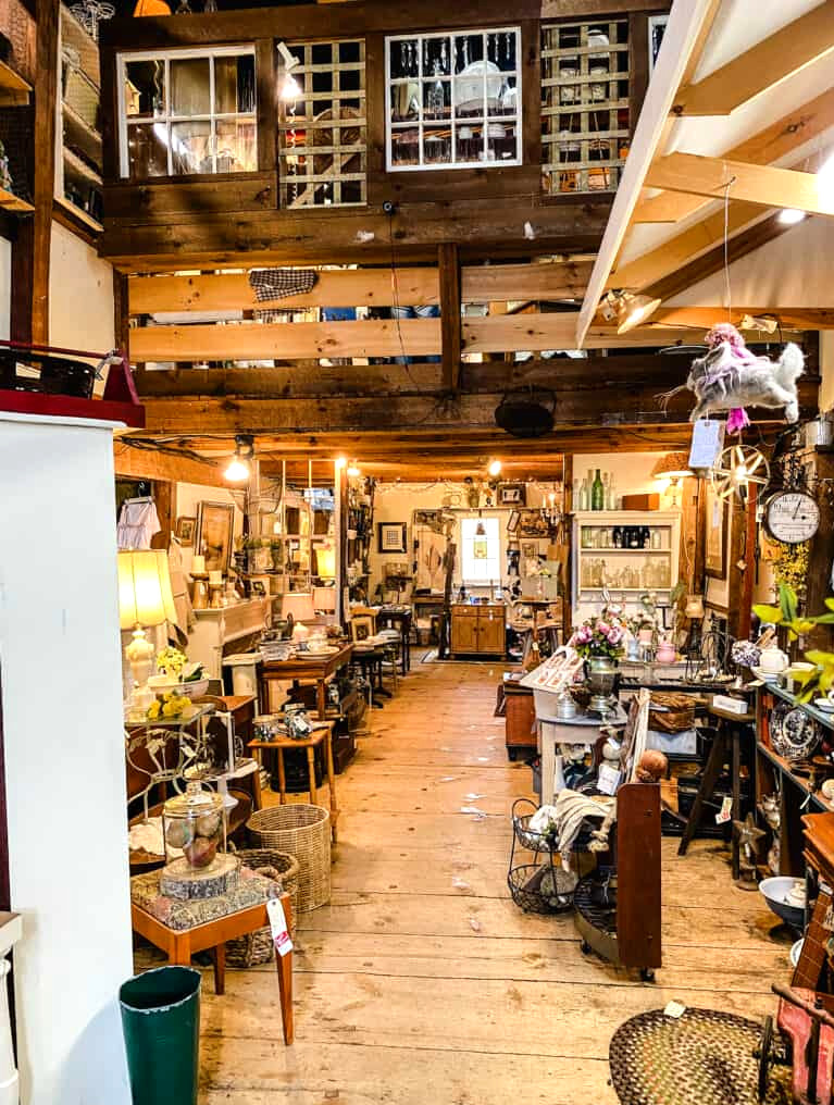 Collector's Eye Antique Store