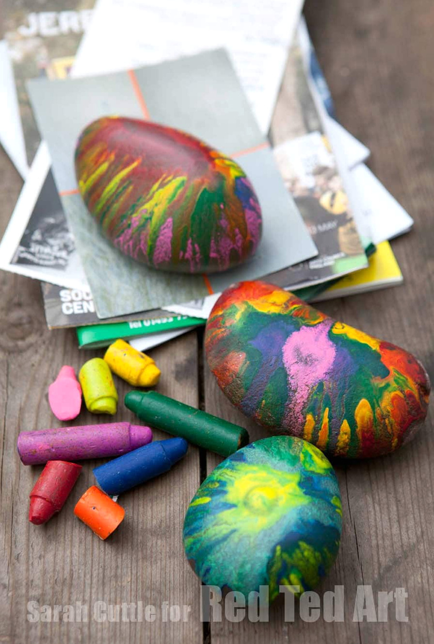 Crayon-Rocks-Gifts-for-Kids-To-Make
