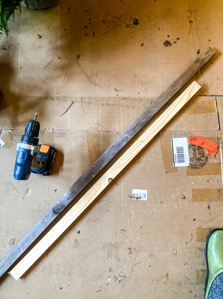 wood to make scarecrow