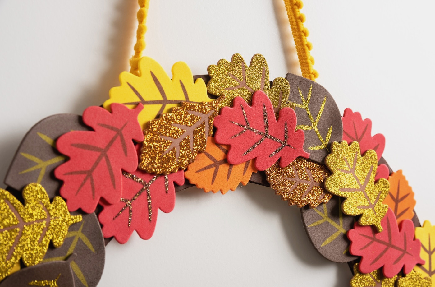 fall leaf sticker wreath craft