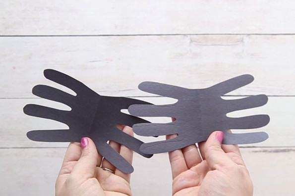 2 Spider Handprints