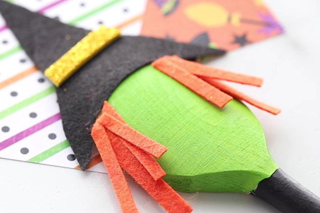 Add Orange Felt for Hair