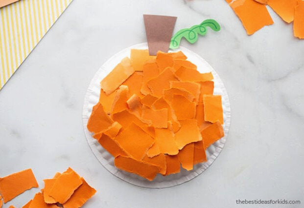 Construction paper plate pumpkin