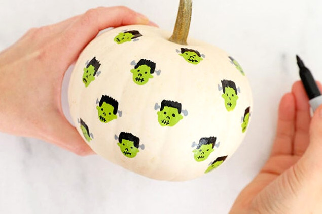 Drawing faces on Frankensteins
