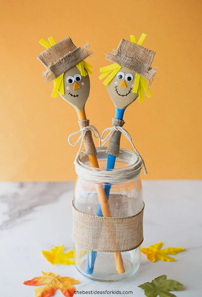 Wooden Spoon Scarecrow Idea