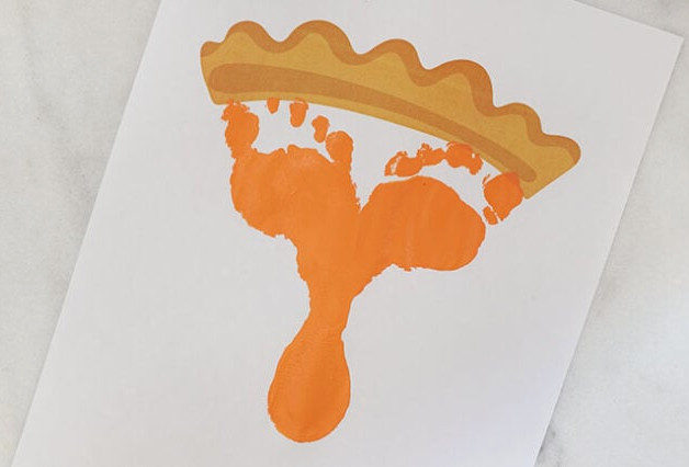 Pumpkin pie footprint craft
