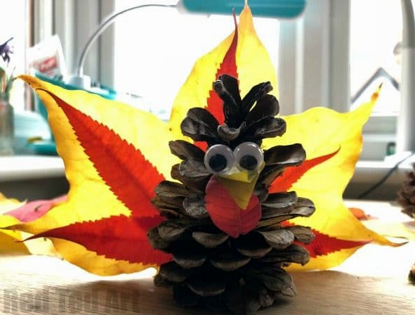 pine cone turkey for preschoolers