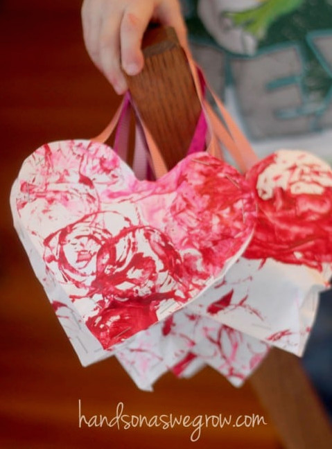Easy stuffed hearts for kids to make on Valentine's