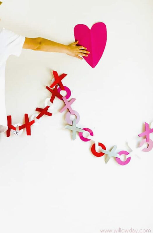 classroom valentines - decorate with paper