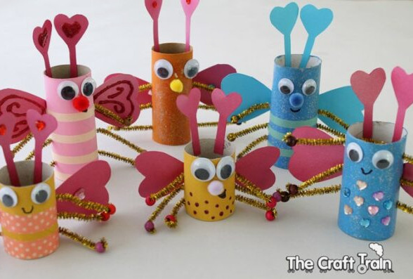 toilet paper roll love birds