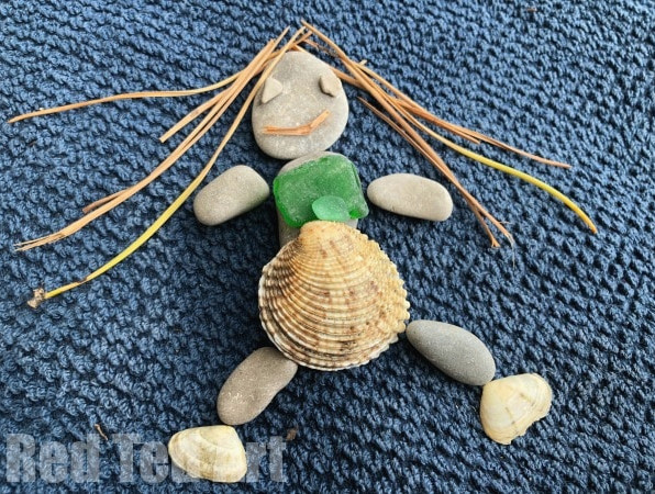 Loose Parts Nature Art - create Pebble Art with Kids this summer. Fun Rock Crafts for kids of all ages! #summer #natureart #looseparts #rocks #pebbles #beach