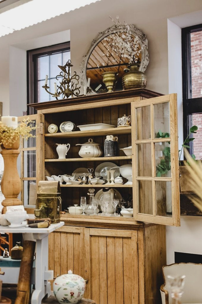 Display in Lee & Co Store