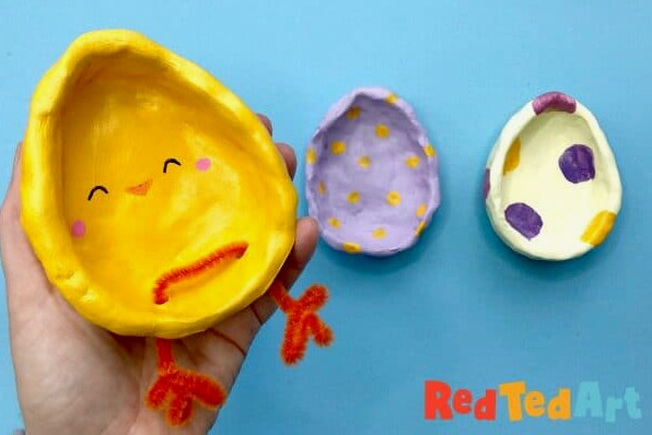 Chick Pinch Pot