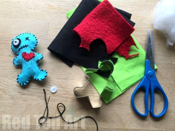 Make your own Voodoo pin cushions - fun activity for Halloween and a great beginners sewing project