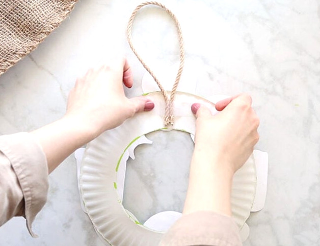 Fastening Twine to the Back
