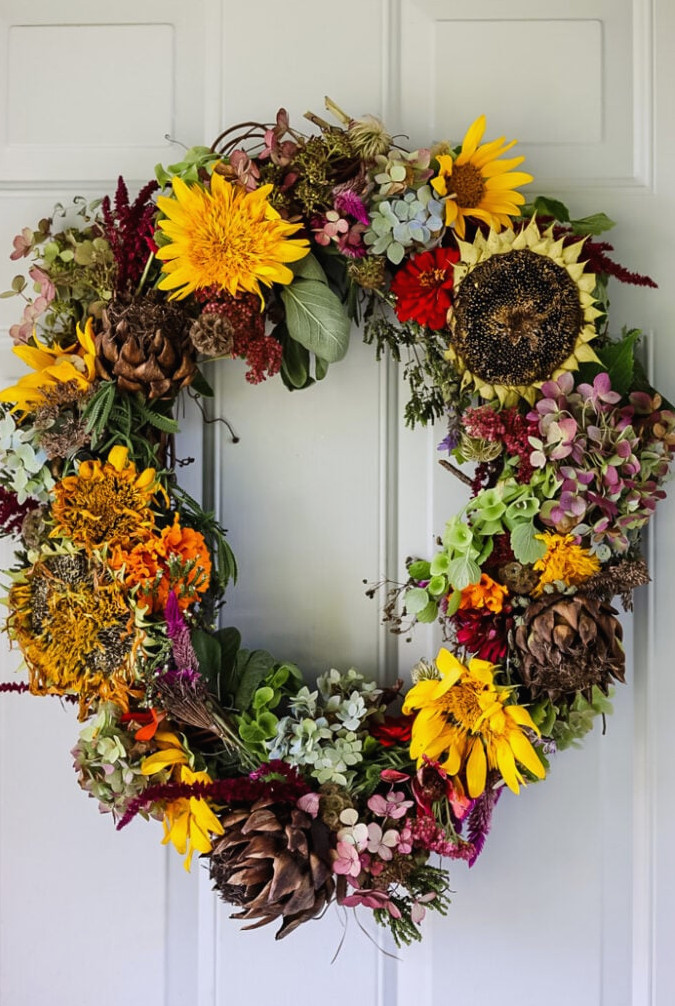 diy garden wreath on front door.