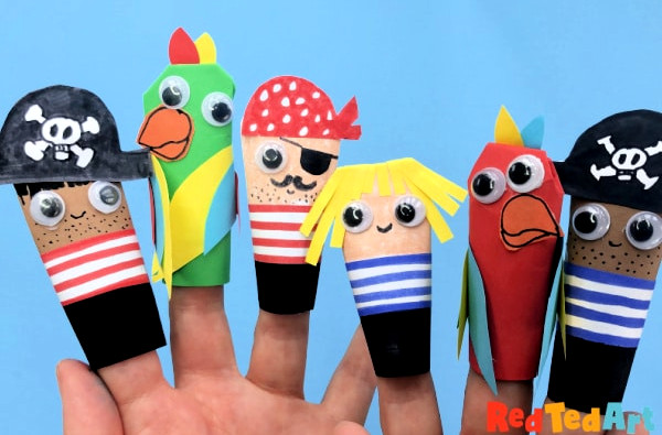 pirate puppet line-up!