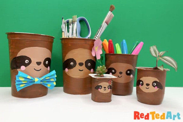 How to make sloth pen pots