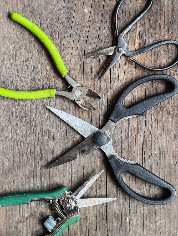 cutting tools: scissors, wire cutters, floral snips