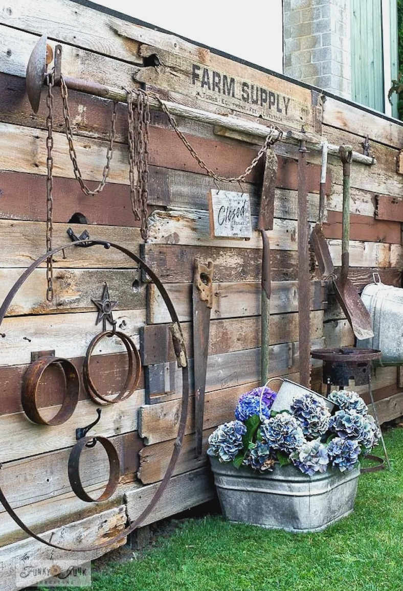 Farm-Supply-reclaimed-wood-tool-fence-008