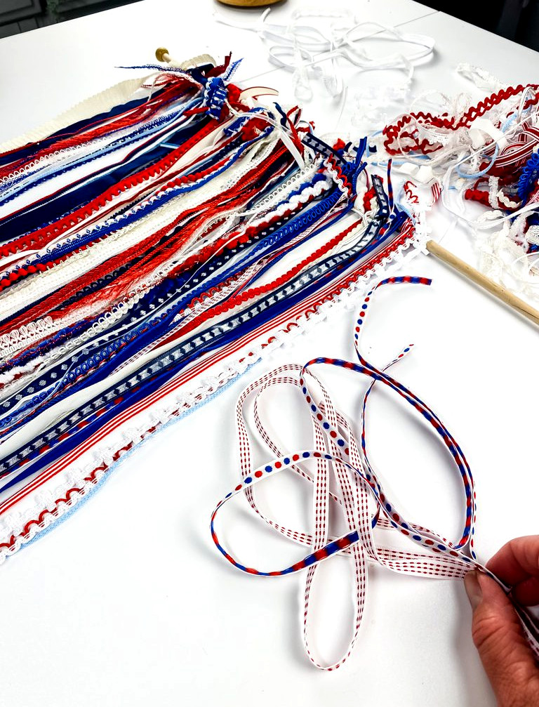 hand holding ribbon