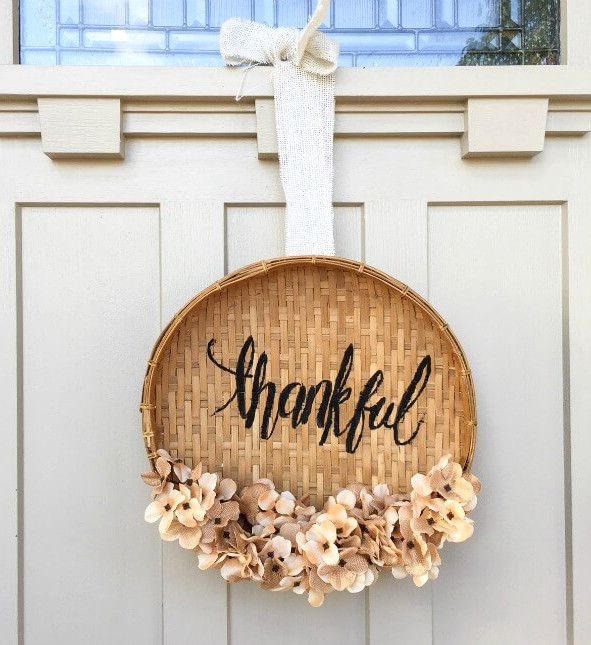 DIY basket wreath for thanksgiving