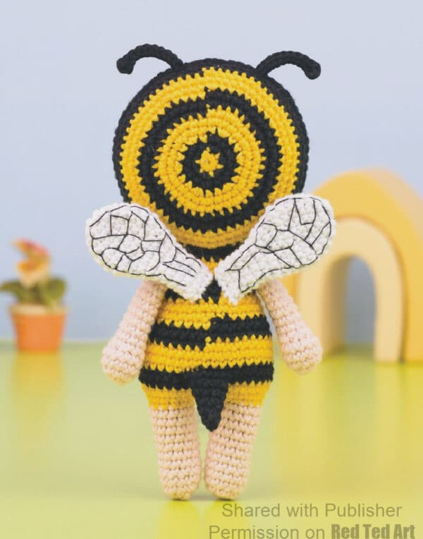 free bee crochet doll pattern viewed from the back